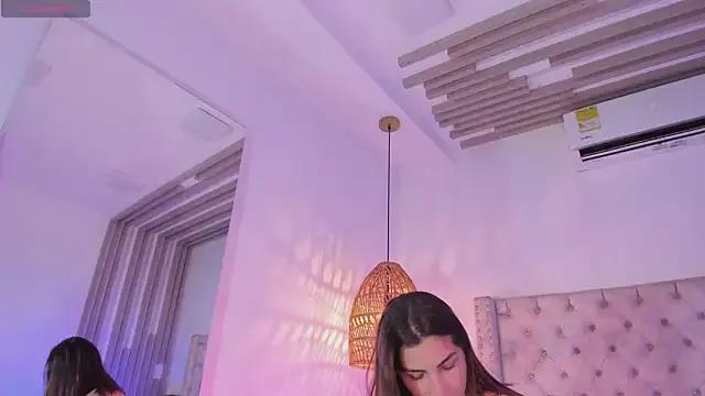 Mia_Parissi from StripChat is Freechat