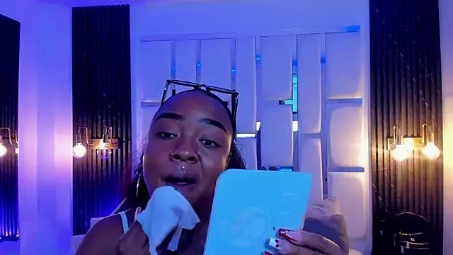 mia_schwarz from StripChat is Freechat