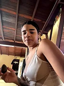 Miagomezx from StripChat is Freechat