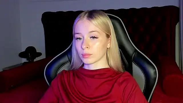 MiaGraces from StripChat is Freechat