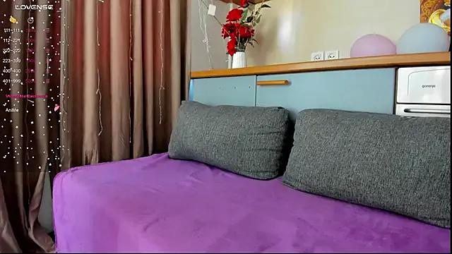 Miissblonde from StripChat