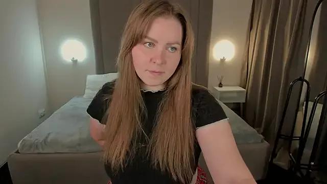 MikaBloom from StripChat is Freechat