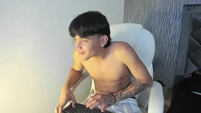 Mike_Harper from StripChat is Freechat