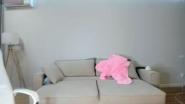 miko_moonn from StripChat is Freechat
