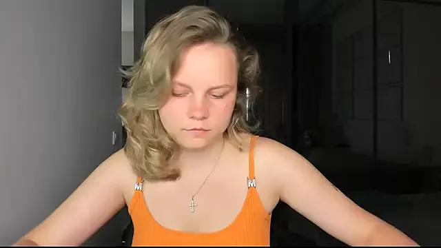 milalapka from StripChat is Freechat
