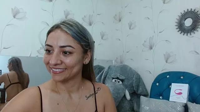 Find your cherished anal broadcaster match with our advanced interactive search and filtering options, allowing you to tailor-make your live event desires.