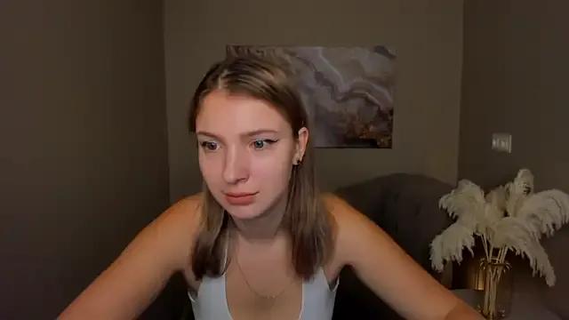 MilinaMorris from StripChat is Freechat