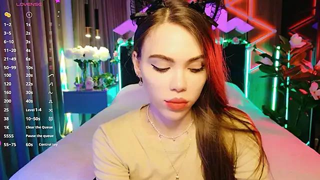 MimiFors from StripChat is Freechat