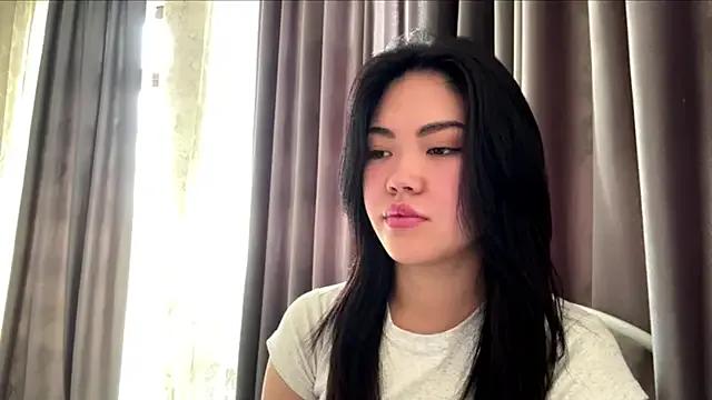 MIMIMary from StripChat is Freechat