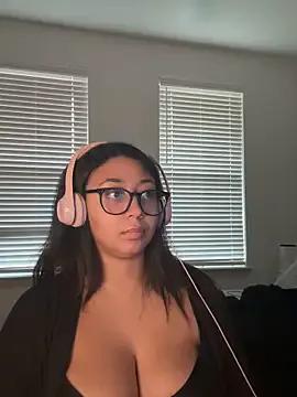 minhaa_gamer from StripChat is Freechat