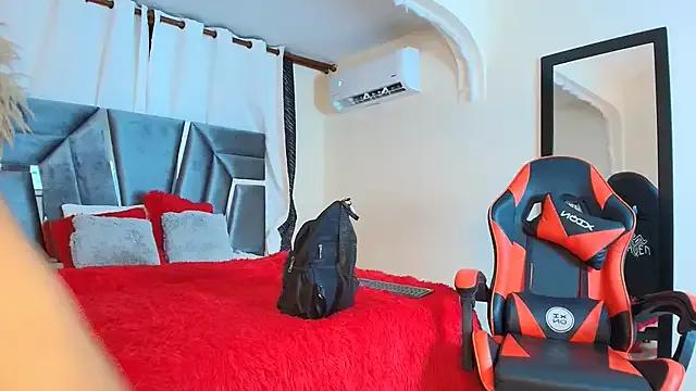 MiniLove_01 from StripChat is Freechat