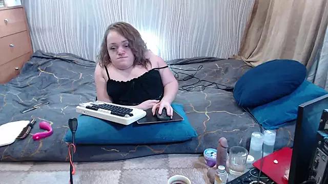 MiniNatalie from StripChat is Freechat