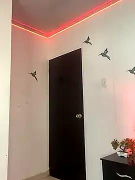 miss__caroline from StripChat is Freechat