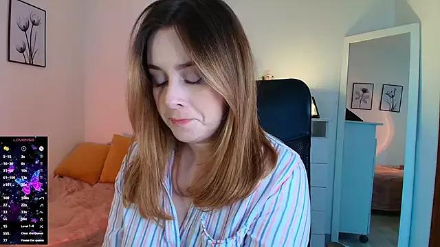 miss_seline from StripChat