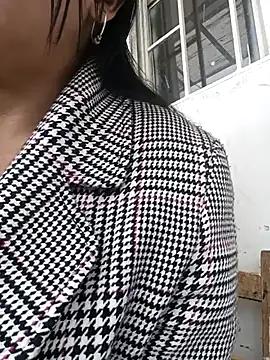 Find your cherished anal broadcaster match with our advanced interactive search and filtering options, allowing you to tailor-make your live event desires.