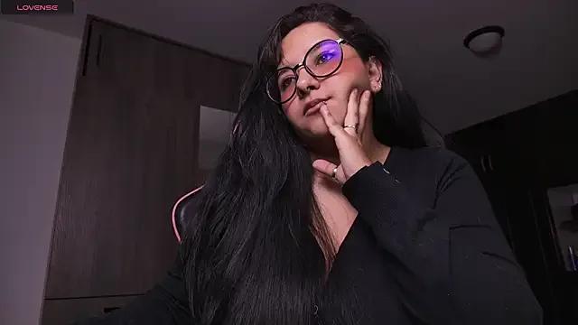 MissMoonn1 from StripChat is Freechat