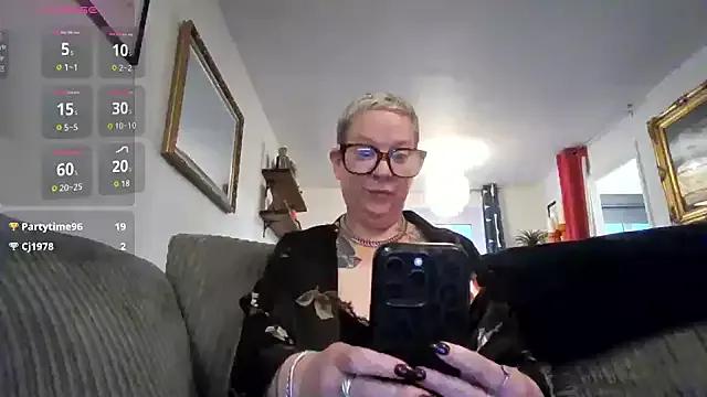 Missyb_x from StripChat