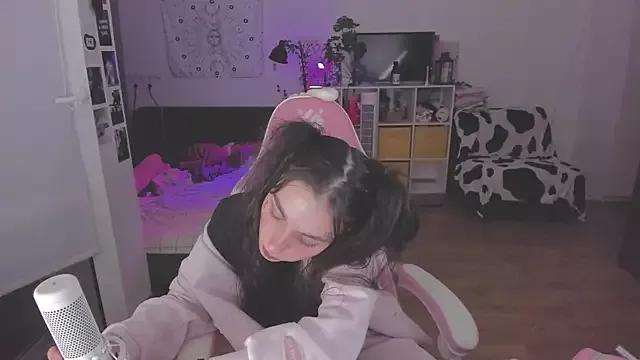 Mollydoorsis1 from StripChat