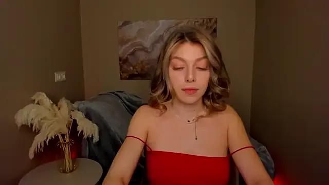 MollyMeltorr from StripChat