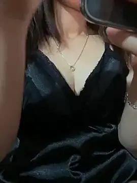 Moon_pusy from StripChat is Freechat