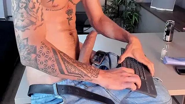 MrJustin_ from StripChat is Freechat