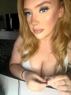 MysteriousMylaX from StripChat is Freechat