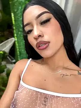 MystiqueXXX from StripChat is Freechat
