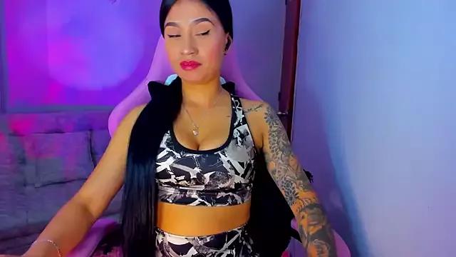nahomekuperch from StripChat is Freechat