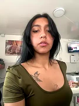 Nahomy_cute1 from StripChat is Freechat