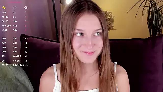 NanaMertins from StripChat is Freechat
