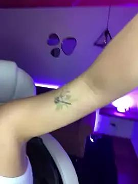 Nani_rosse_ from StripChat is Freechat