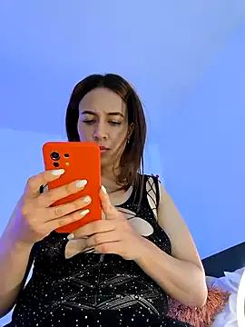 Nanybaker95 from StripChat