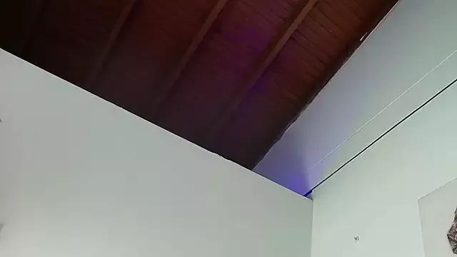 naomi_campbel_ from StripChat is Freechat