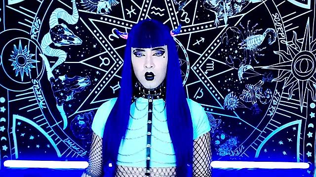 naomi_satan from StripChat is Freechat