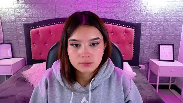 Natalie_loffreda from StripChat is Freechat