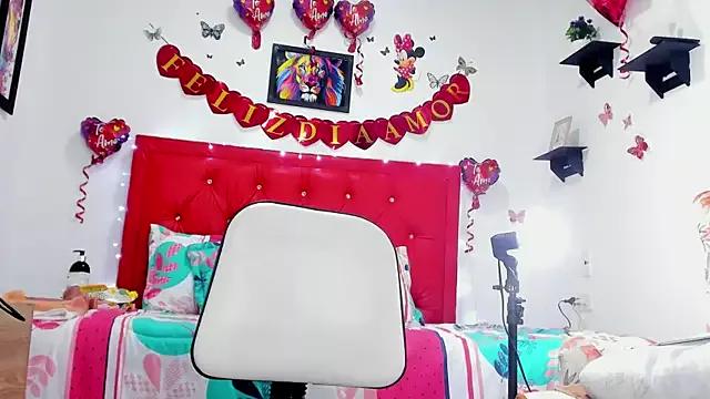 Find your cherished anal broadcaster match with our advanced interactive search and filtering options, allowing you to tailor-make your live event desires.