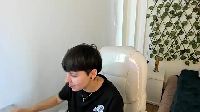 Nathaly_ds from StripChat is Freechat