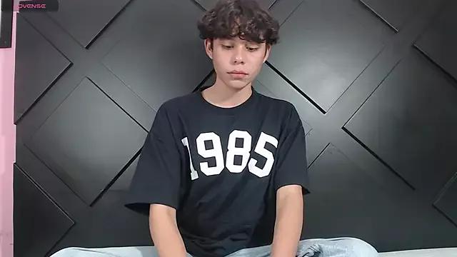 NathanBell from StripChat is Freechat
