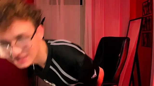 NathanCurl from StripChat is Freechat