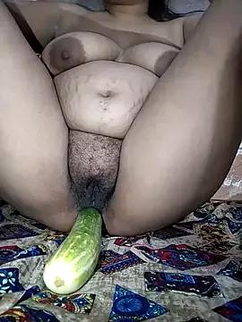 naughty_pooja_rani from StripChat is Freechat