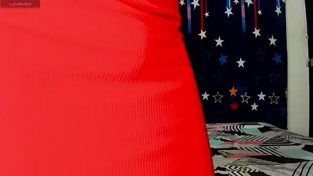NaughtyBarbie19 from StripChat is Freechat