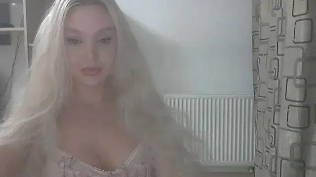 Naymoria from StripChat is Freechat