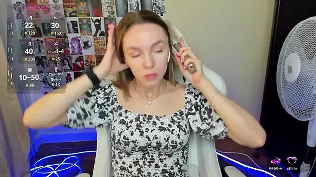 NessaDiazz from StripChat is Freechat