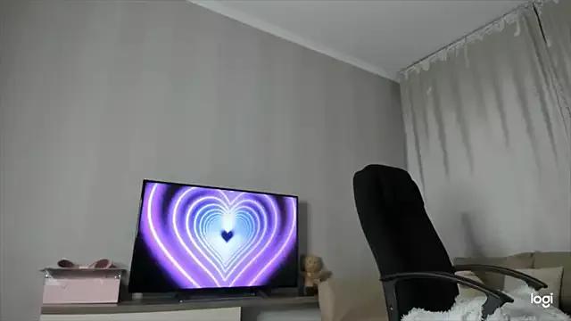 Neyanyam from StripChat is Freechat