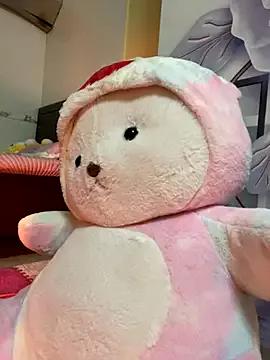 Nhi999 from StripChat