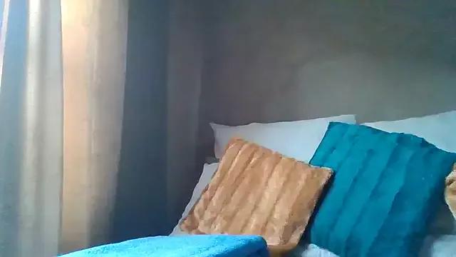 Nicky52 from StripChat is Freechat