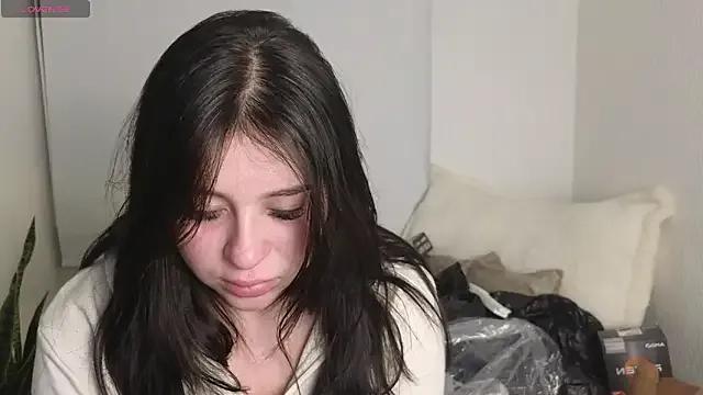 NicoleLeinn from StripChat is Freechat