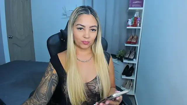 Find your cherished anal broadcaster match with our advanced interactive search and filtering options, allowing you to tailor-make your live event desires.