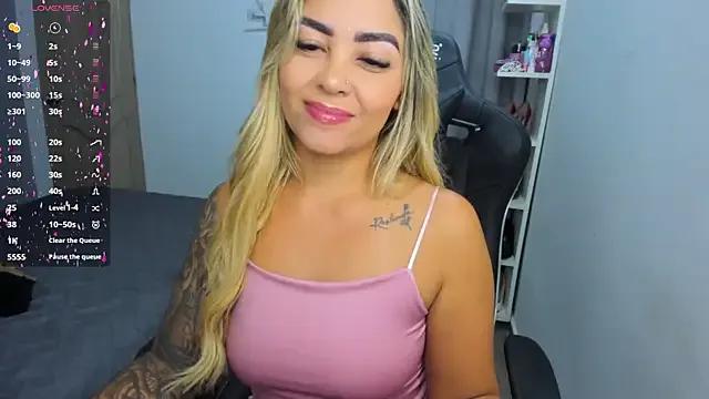NicolPorto from StripChat is Freechat