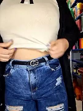 Niidia from StripChat